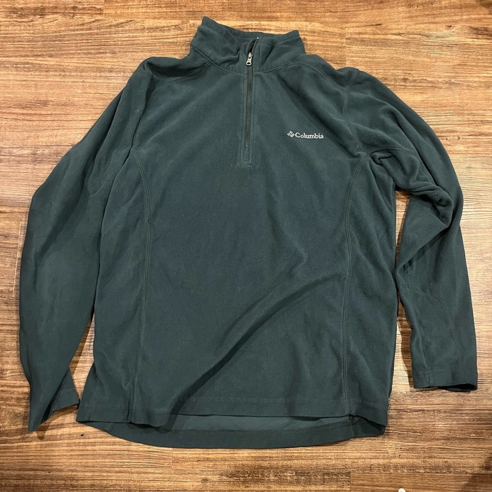 Light weight Columbia Men's Dark Green Zip-Up Sweater size S